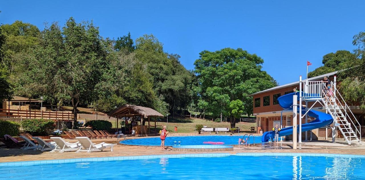Parque Hotel Manantial Hohenau ภายนอก รูปภาพ