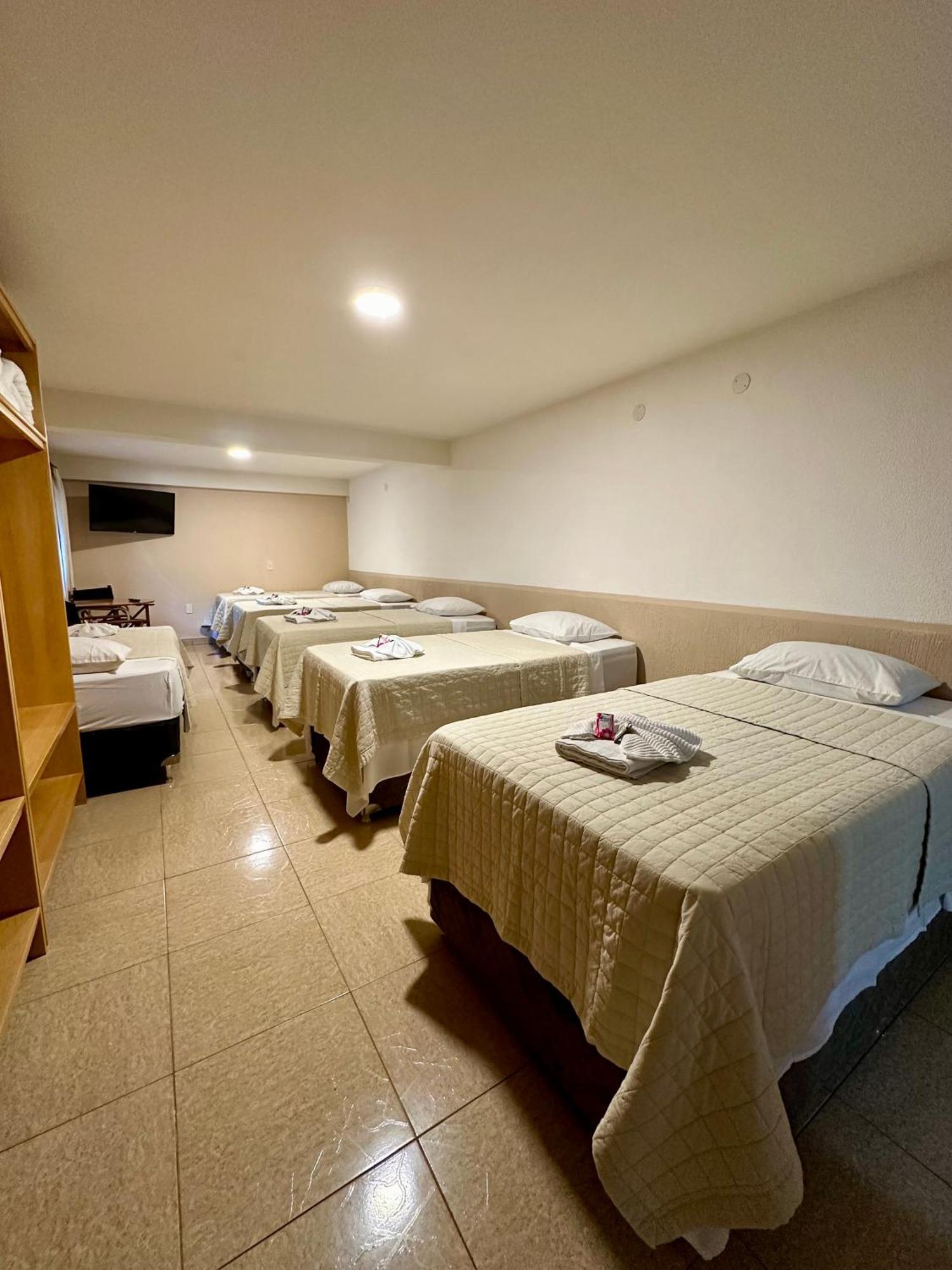 Parque Hotel Manantial Hohenau ภายนอก รูปภาพ